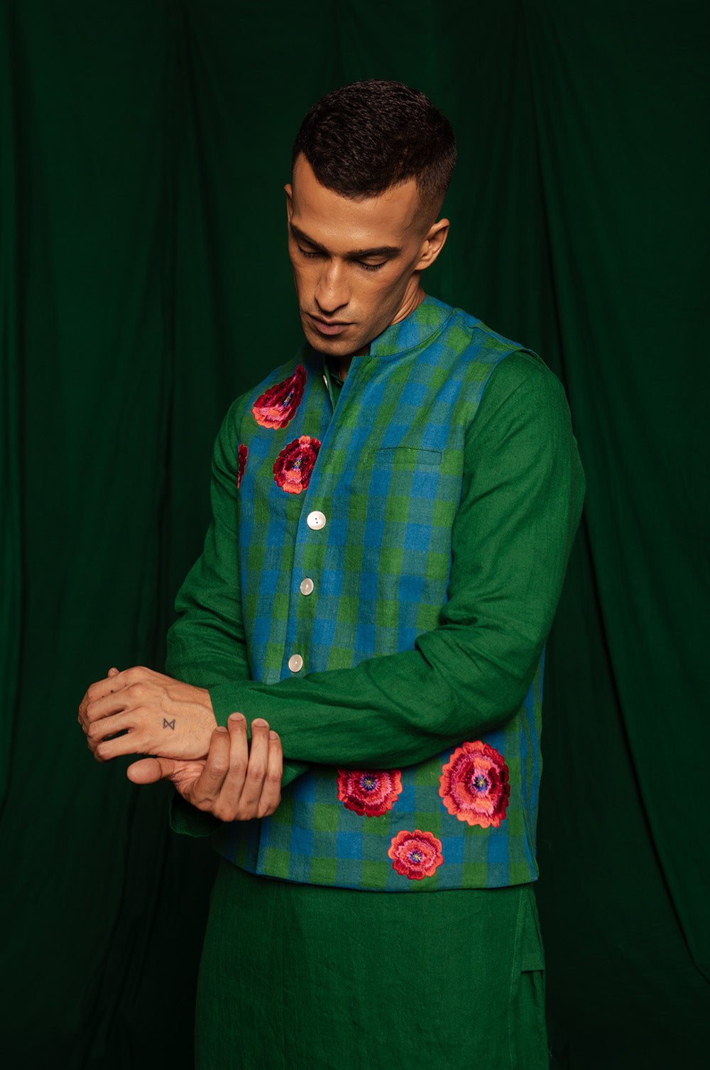 Festive Men 24 – Saphed