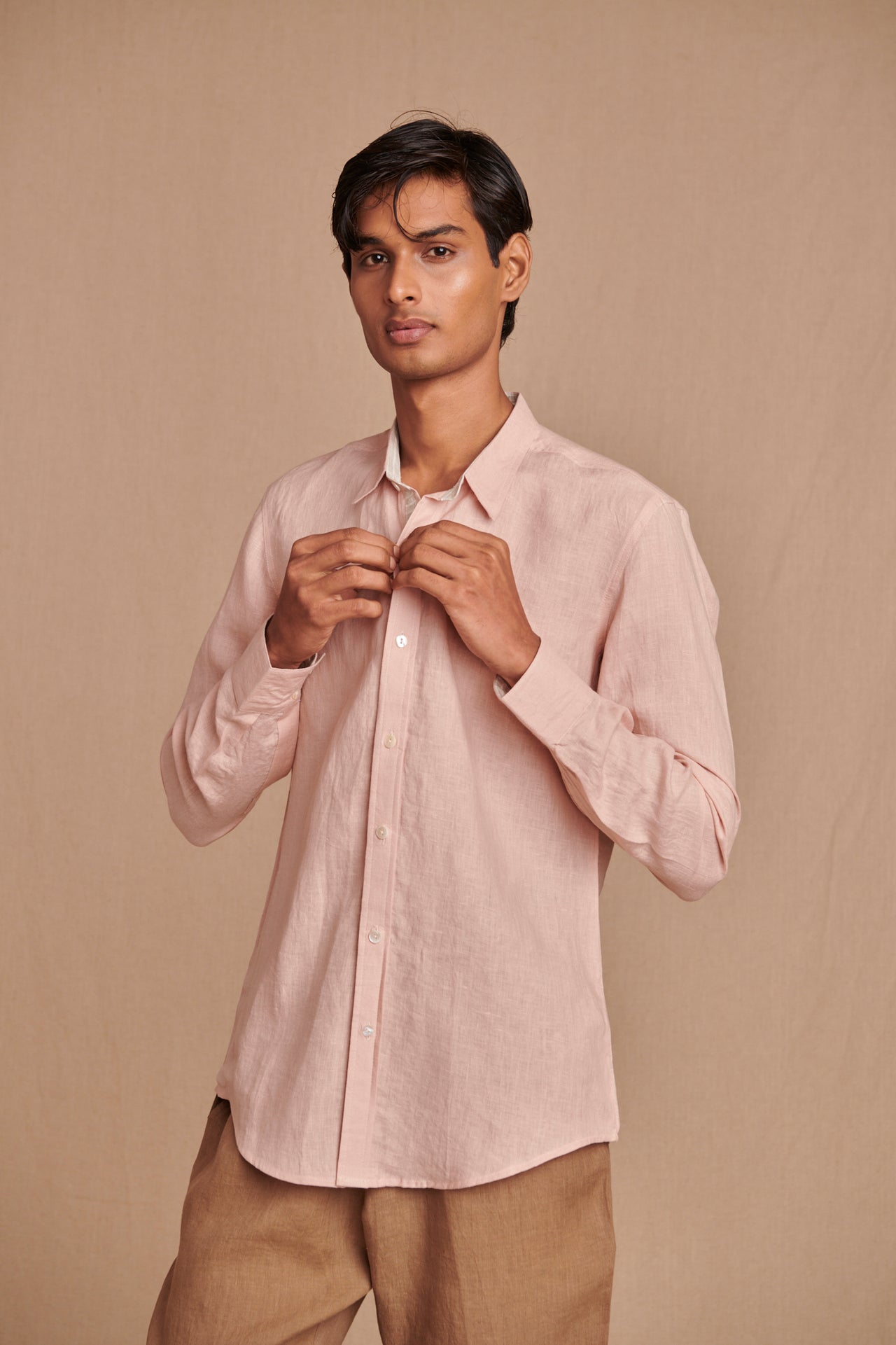 Blush Linen Men's Oxford Shirt – Slim Fit image 3