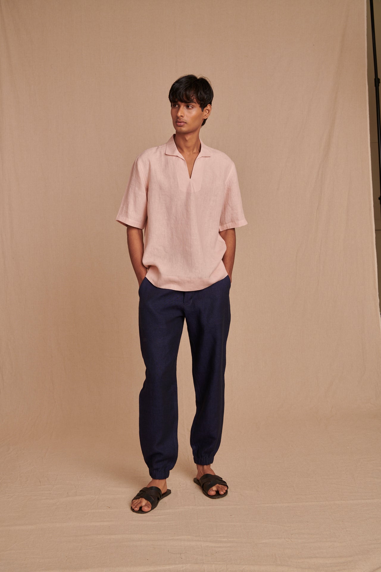 Blush Linen Men's Popover Shirt image 2