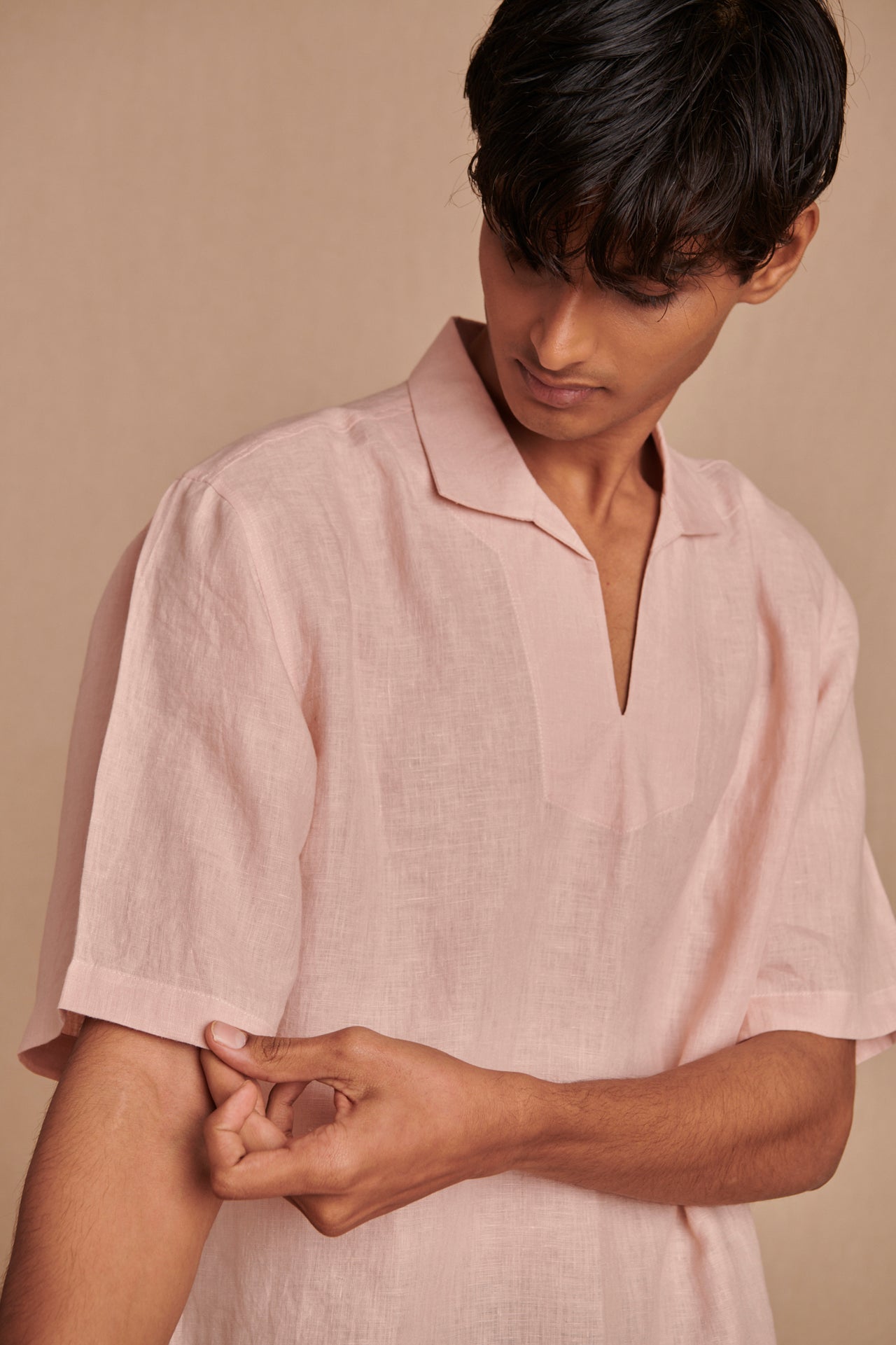 Blush Linen Men's Popover Shirt image 4