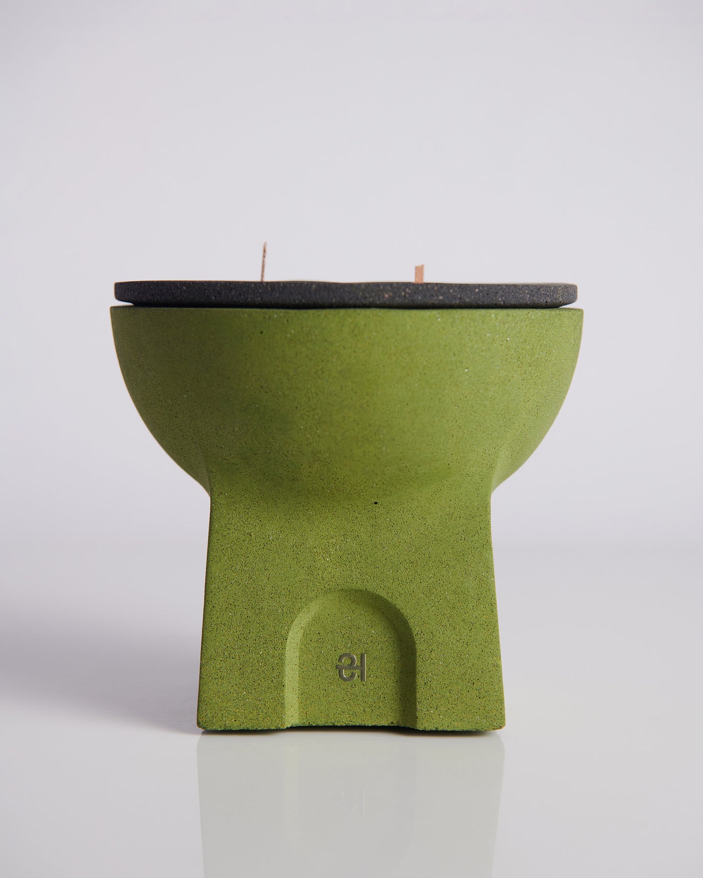 Saanj Refillable Soy Candle thumbnail 2