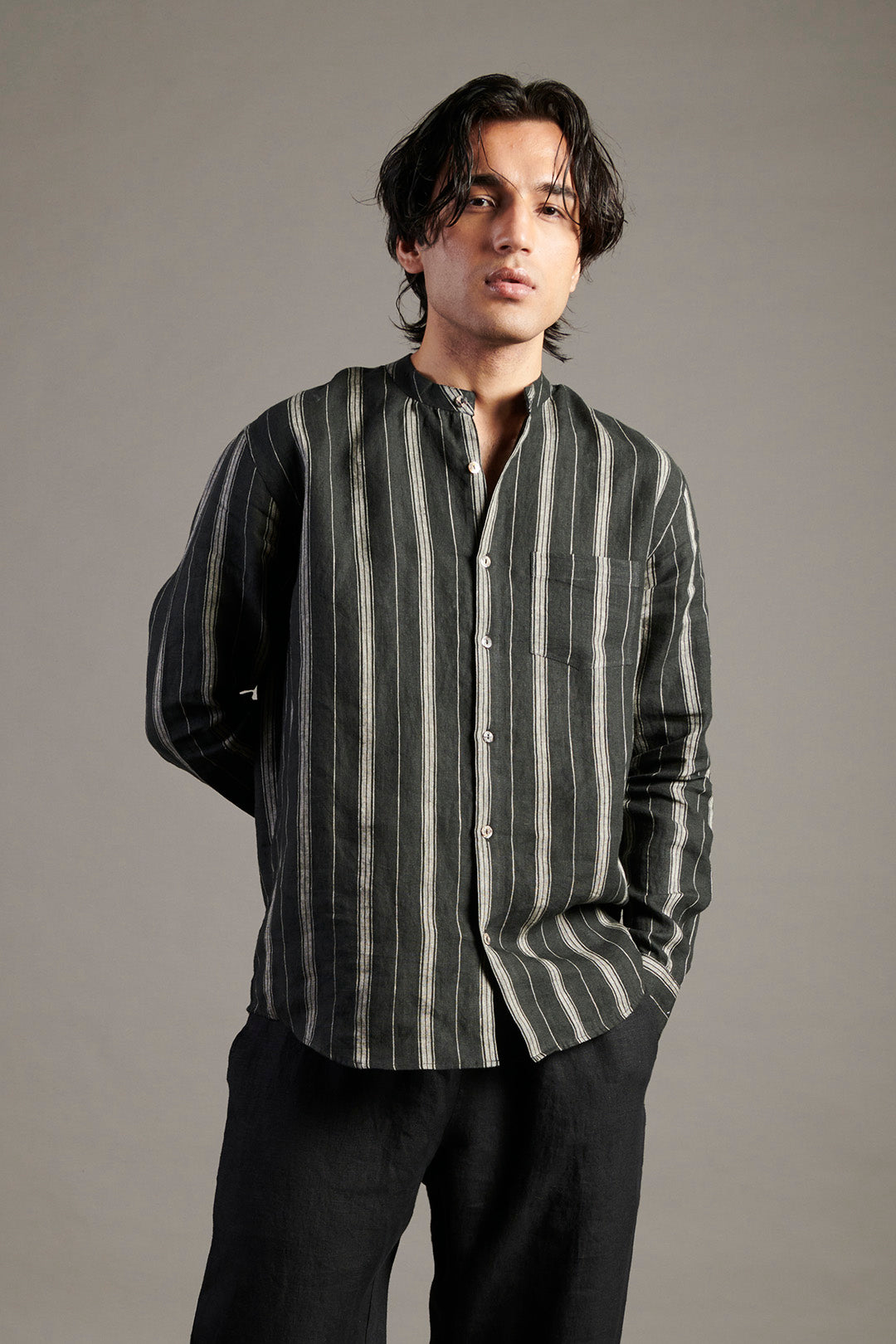 Dhaari Linen Band Collar Shirt