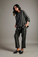 Dhaari Linen Pleated Pants - Sale