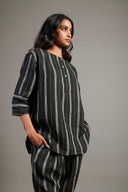 Dhaari Linen Pleated Pants - Sale
