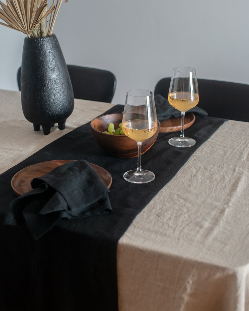Kohl Linen Table Runner Saphed