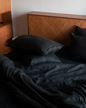 Kohl Linen Bed Set